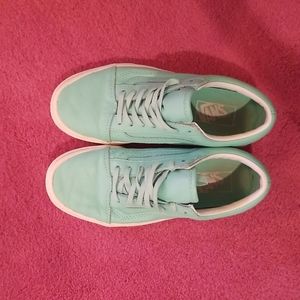 Teal Van's size 6.5